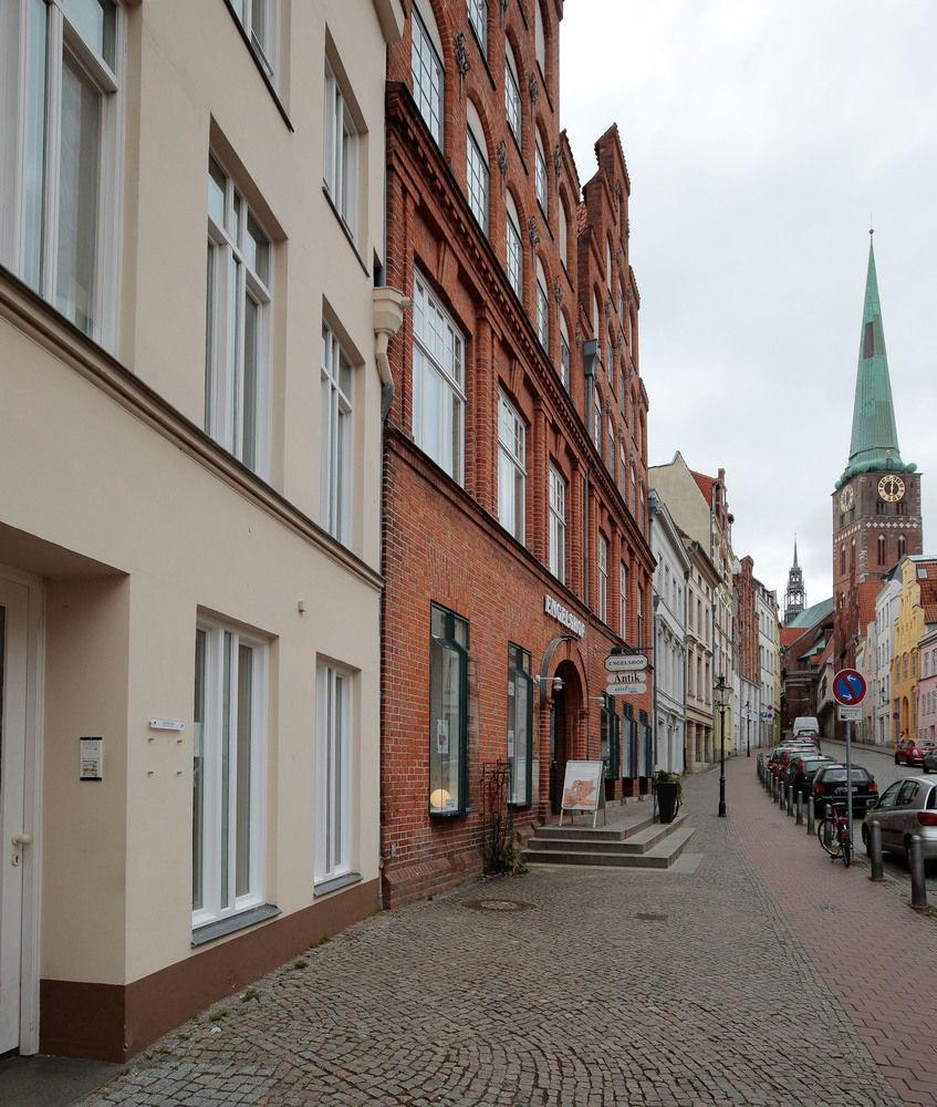 Am Holstentor